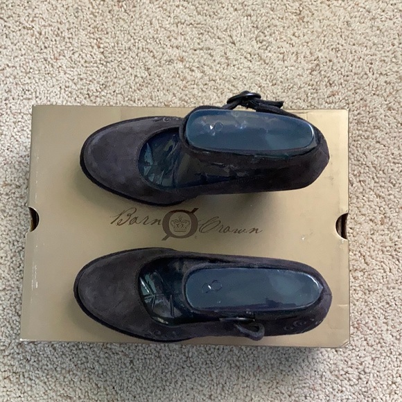 Born Shoes - NWT Born Crown Silvana. Size 8.